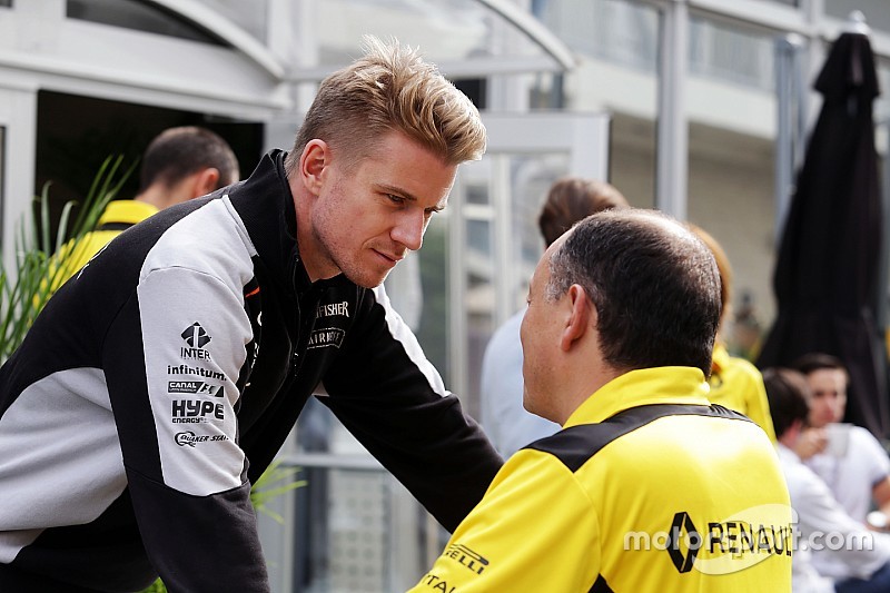 (L to R): Nico Hulkenberg, Sahara Force India F1 with Frederic Vasseur, Renault Sport F1 Team Racing