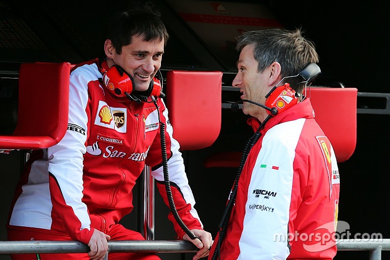 (Derecha a Izquierda): Toni Cuquerella, ingeniero de carrera de Ferrari con James Allison, Director 