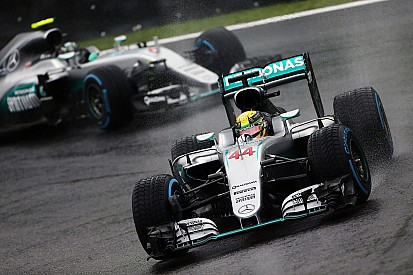 Hamilton - Équilibrer soif de victoire et travail d'équipe