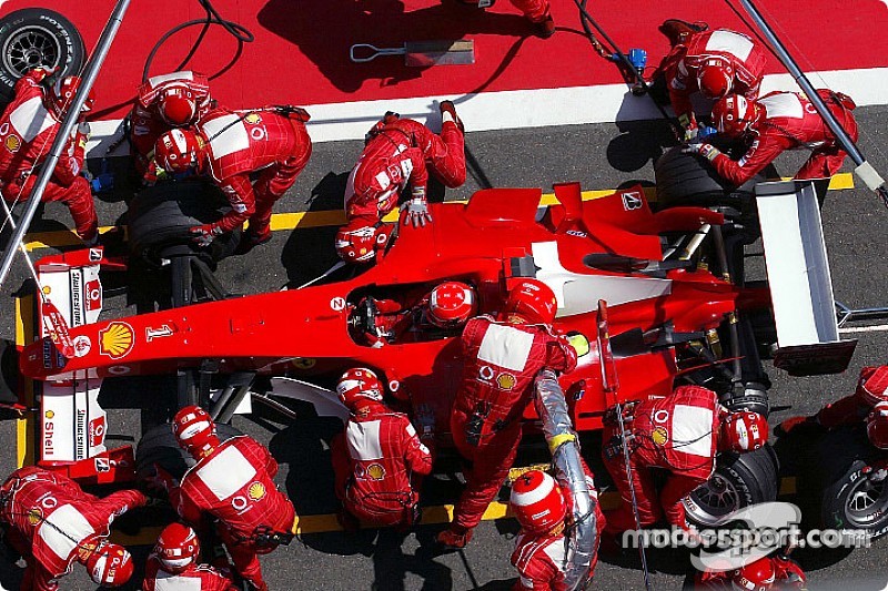 Hace 13 años Michael Schumacher ganaba con cuatro paradas en pits