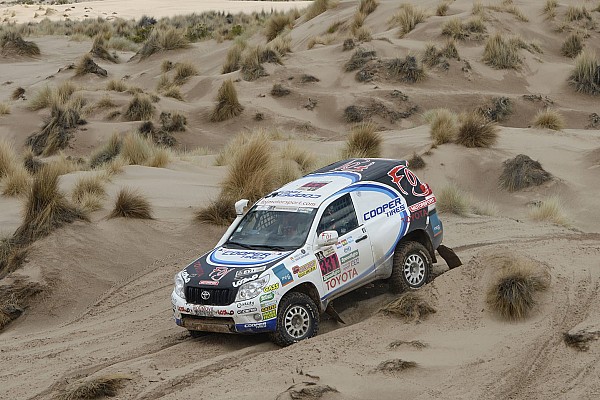 Xavi Foj abandona por una aver&iacute;a reglamentaria