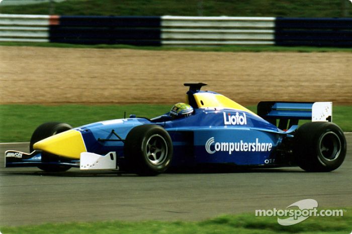 2000/2001 - F3000