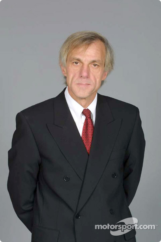 Şef Tasarımcısı Gustav Brunner
