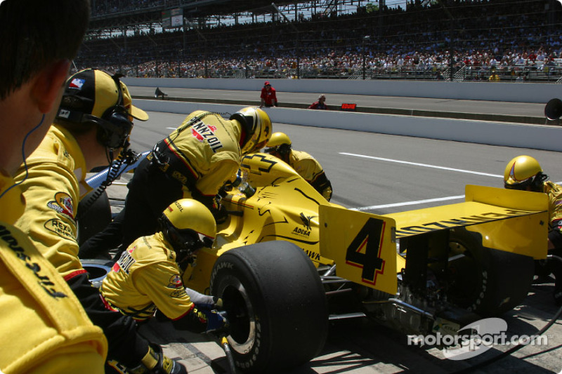 Pitstop for Sam Hornish Jr.