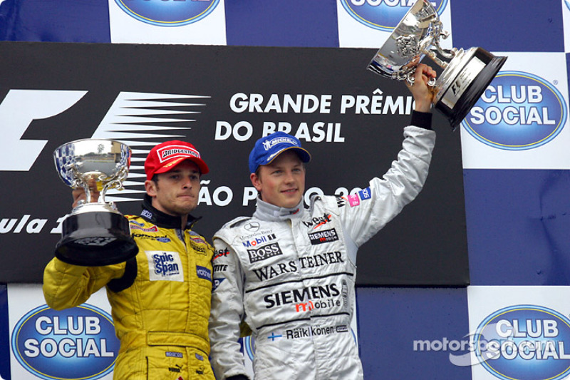 Giancarlo Fisichella, Jordan, und Kimi Räikkönen, McLaren