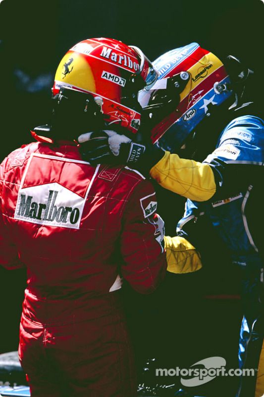 Ganador de la carrera de Michael Schumacher con Fernando Alonso