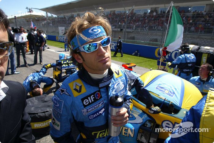 Jarno Trulli en la parrilla de salida