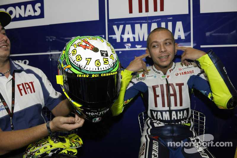 Valentino Rossi, Fiat Yamaha Team met speciale helm