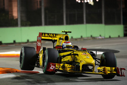 Vitaly Petrov, Renault F1 Team