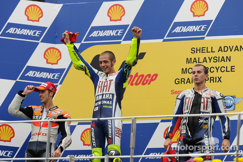 Podium: 1. Valentino Rossi, 2. Andrea Dovizioso, 3. und Weltmeister Jorge Lorenzo