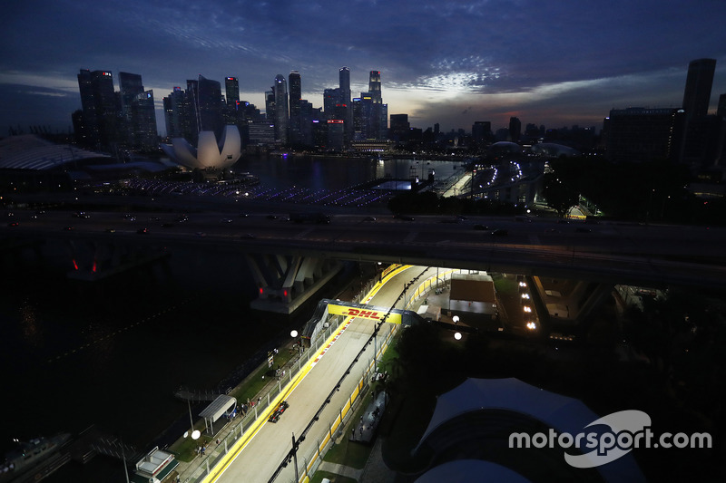 #10: Jenson Button in Singapur