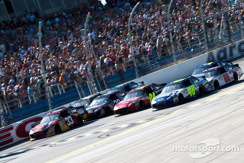 Talladega 2011: Jimmie Johnson und Clint Bowyer