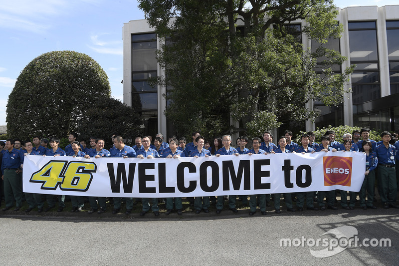 Valentino Rossi, Movistar Yamaha MotoGP visita X Refinería y el R&D Center en Yokohama
