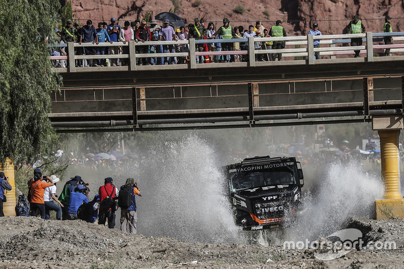 #502 Team De Rooy Iveco: Federico Villagra, Adrian Yacopini, Ricardo Torlaschi