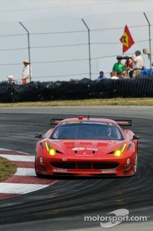 #62 Risi Competizione Ferrari F458 Italia: Jaime Melo, Toni Vilander