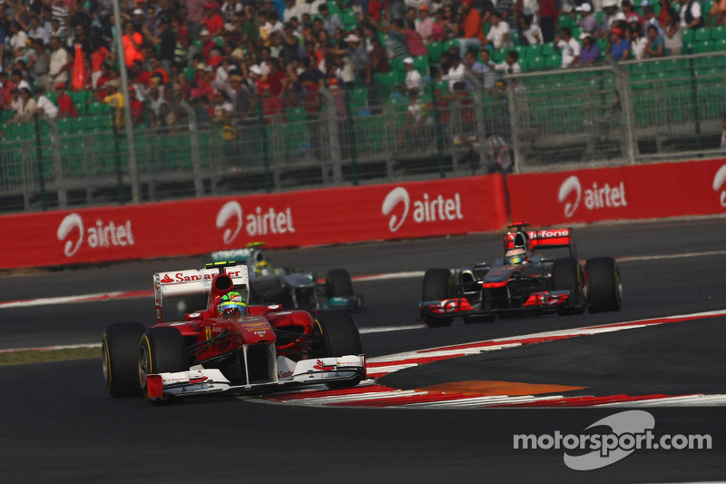 Lewis Hamilton x Felipe Massa - 2011