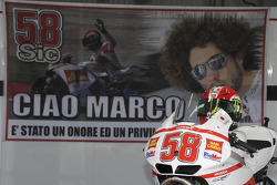 A tribute to Marco Simoncelli in Team Gresini's pit box