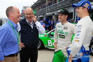 Queensland Premier Campbell Newman with V8 Supercars Chairman Tony Cochran, David Reynolds and Mark Winterbottom