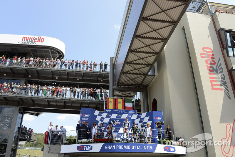 Podium: winnaar Jorge Lorenzo, Yamaha Factory Racing, 2de Dani Pedrosa, Repsol Honda Team, 3de Andre