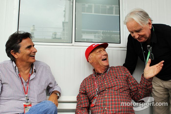 Nelson Piquet, with Niki Lauda, Mercedes Non-Executive Chairman and John Watson