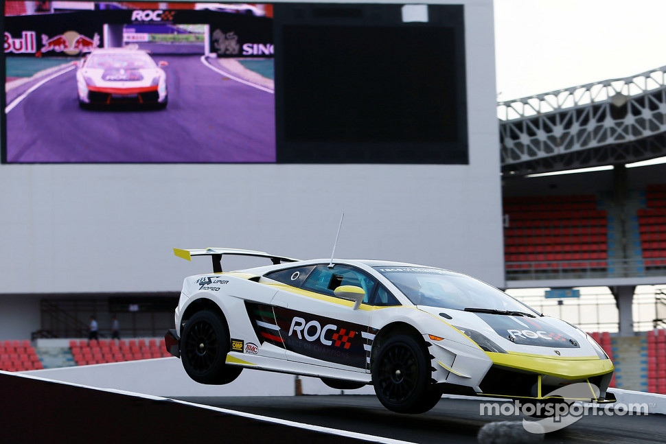 Lamborghini Gallardo Super Trofeo, 570-horsepower, V10 engine.
