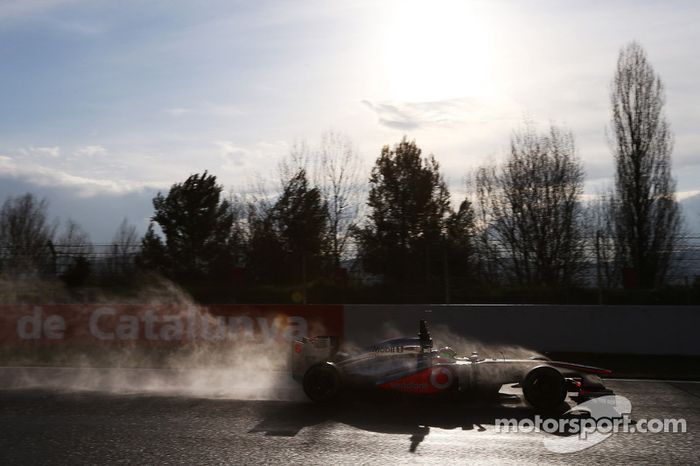 2013-McLaren-MP4-28