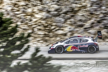 Sébastien Loeb tests the Peugeot 208 T16 Pikes Peak on the Mont Ventoux