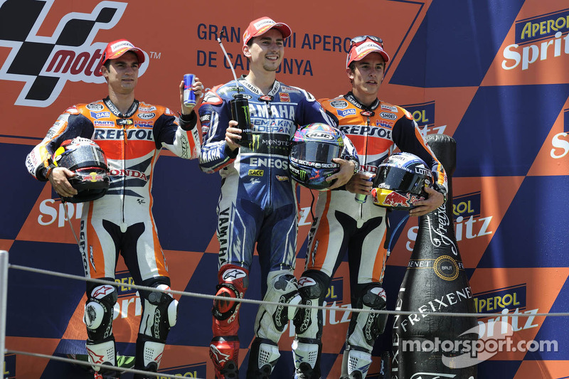 Podio: 1º Jorge Lorenzo, 2º Dani Pedrosa, 3º Marc Márquez