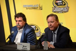 Mike Helton, e Brian France