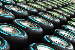 Pneus Pirelli de chuva