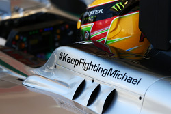 Lewis Hamilton, Mercedes AMG F1 W05 running a message of support for Michael Schumacher