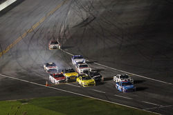 carros coming to the Pit Road