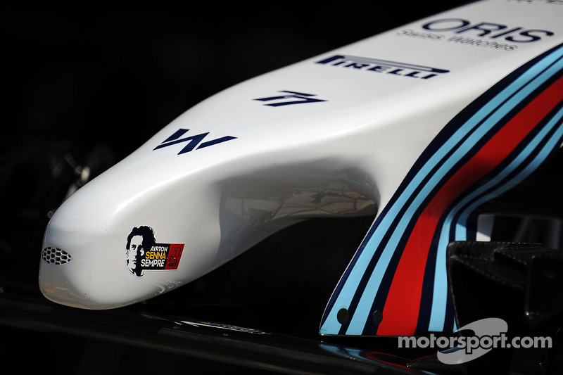 Williams FW36 bico com a tribute to Ayrton Senna