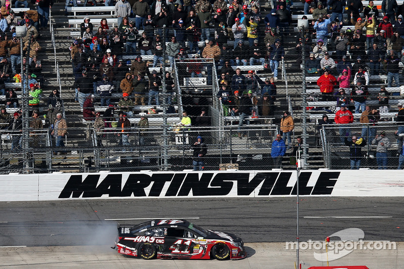2014, Martinsville 1: Kurt Busch (Stewart/Haas-Chevrolet)