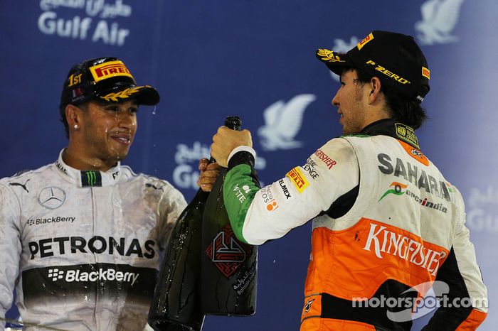 El podio, Mercedes AMG F1 celebra con el tercer puesto Sergio Pérez, Sahara Force India F1