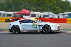 #97 Aston Martin Vantage V8: Darren Turner, Stefan Mücke, Bruno Senna