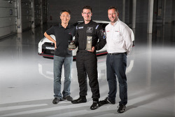 Le créateur de Gran Turismo, Kazunori Yamauchi, avec Gaëtan Paletou et Darren Cox
