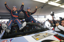 Winnaars Thierry Neuville en Nicolas Gilsoul, Hyundai i20 WRC, Hyundai Motorsport