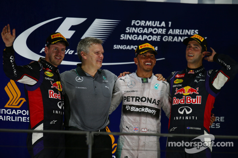 Podio: Daniel Ricciardo, Lewis Hamilton e Sebastian Vettel