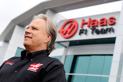 С Джином Хаасом на базе Haas F1, Особое мероприятие.