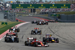 Fernando Alonso, Ferrari F14-T at the start of the race