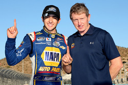 2014 champion Chase Elliott celebrates with father Bill Elliott