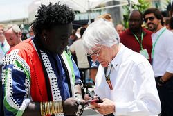 Mr Moko, Crown Hearts Jewelry  con  Bernie Ecclestone (GBR)