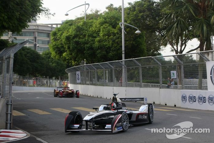 Oriol Servia, Dragon Racing