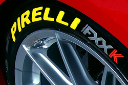 Pirelli, detalle de llanta en un Ferrari FXX K