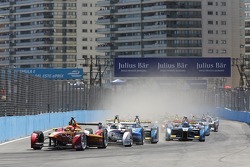 Départ : Nelson Piquet Jr., China Racing