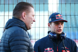 Max Verstappen, Scuderia Toro Rosso, con su papá, Jos Verstappen