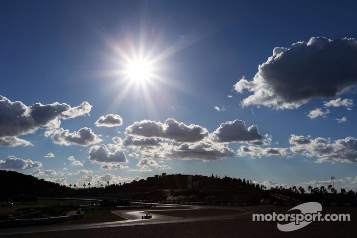 Acción a contra luz