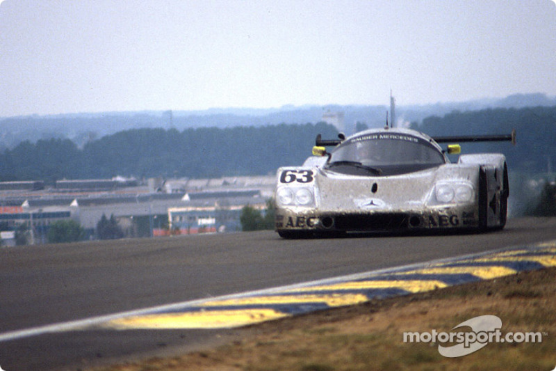 #63 Team Sauber Mercedes Sauber-Mercedes C9: Jochen Mass, Manuel Reuter, Stanley Dickens