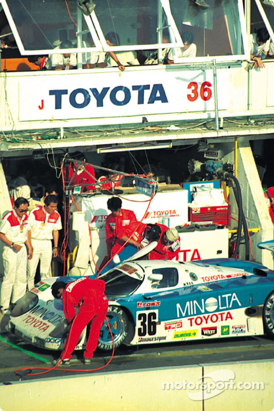 #36 Toyota 90C-V: Geoff Lees, Masanori Sekiya, Hitoshi Ogawa